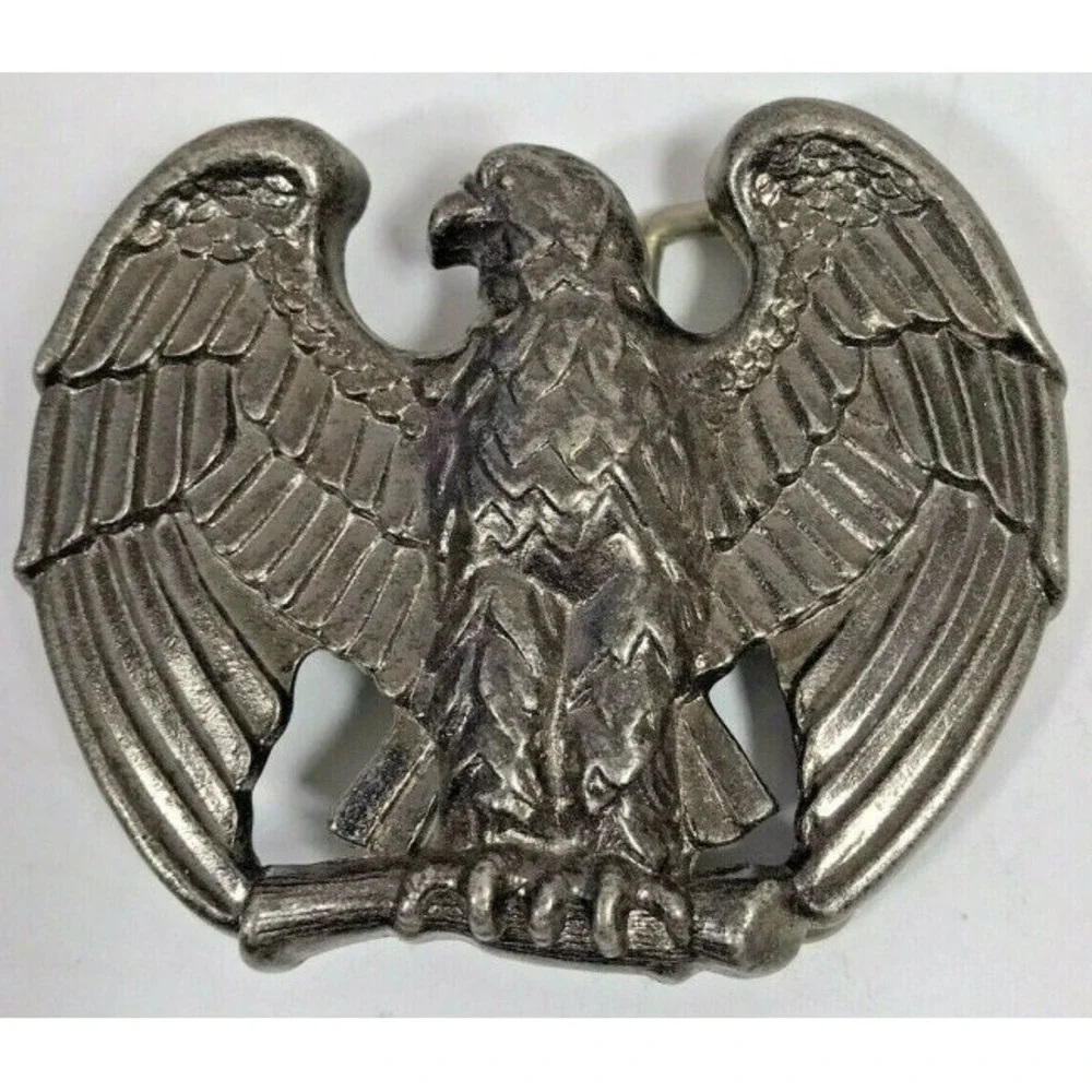 Avon Magestic American Bald Eagle Bird Buckle Patriotic Biker USA 250 Pewter VTG - Picture 2 of 3